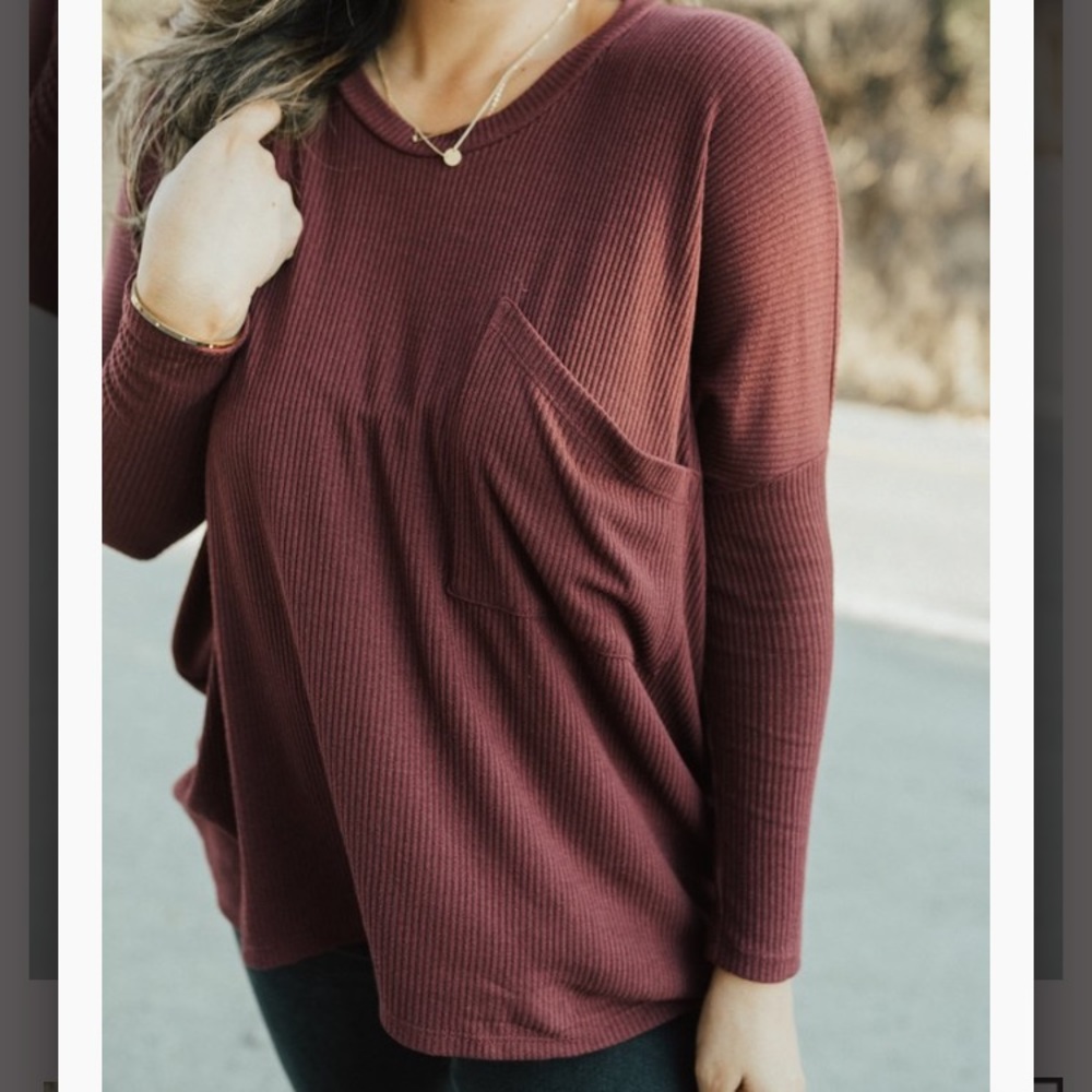 NEW Carly Jean Los Angeles Carson Pullover Sweater